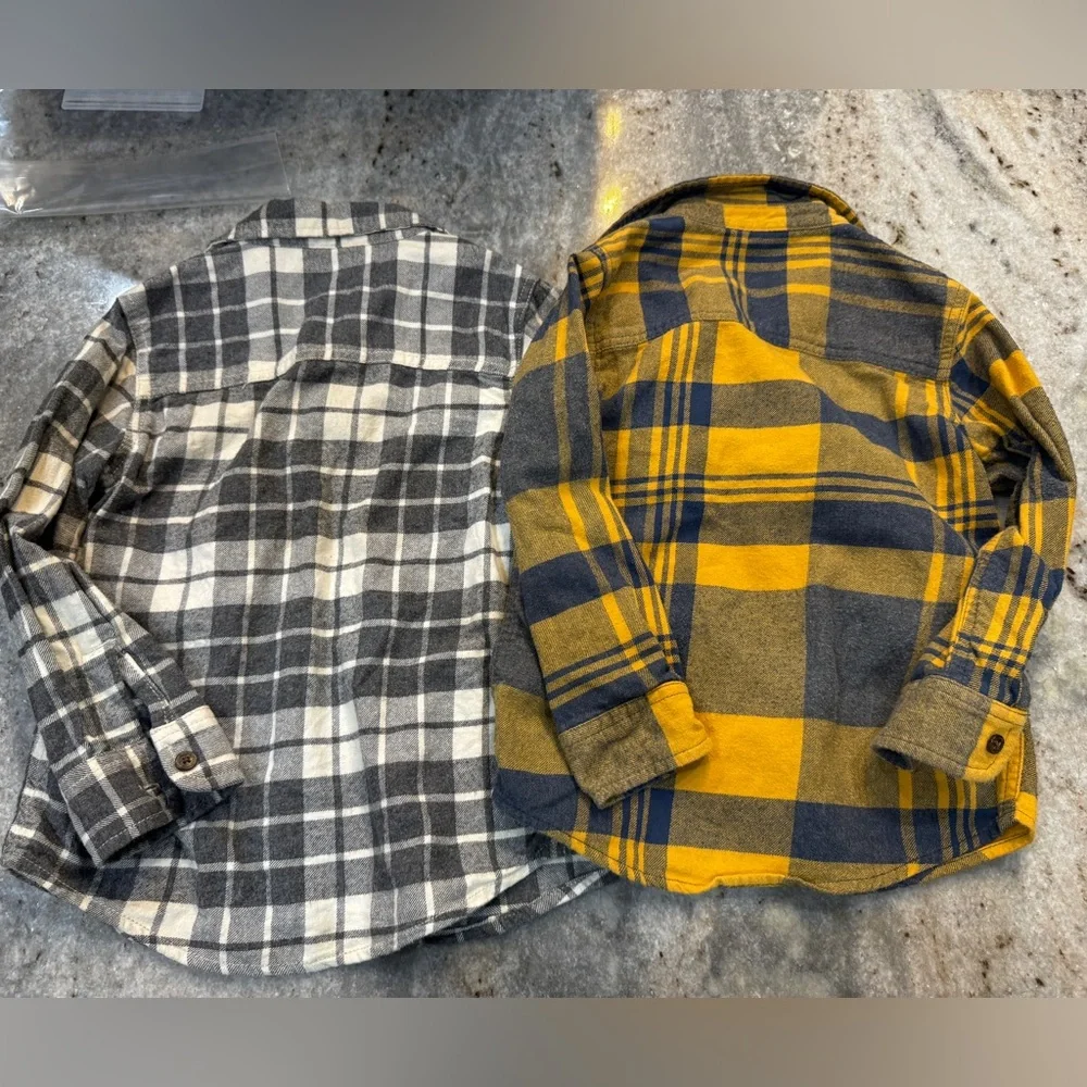 OshKosh B'gosh Kids 5T Plaid‎ Button Down Shirts Bundle